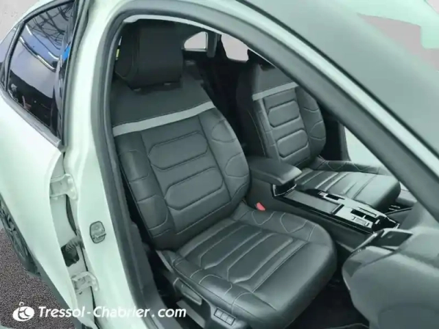 Citroën C4 puretech 130 s&amp;s eat8 shine pack — photo 24