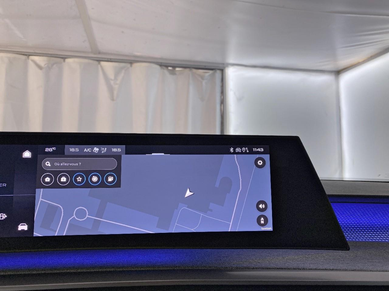 Peugeot 3008 hybrid 145 e-dcs6 gt — photo 14