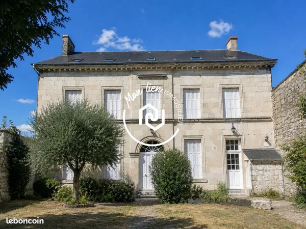 Maison 8 pièces 279 m²