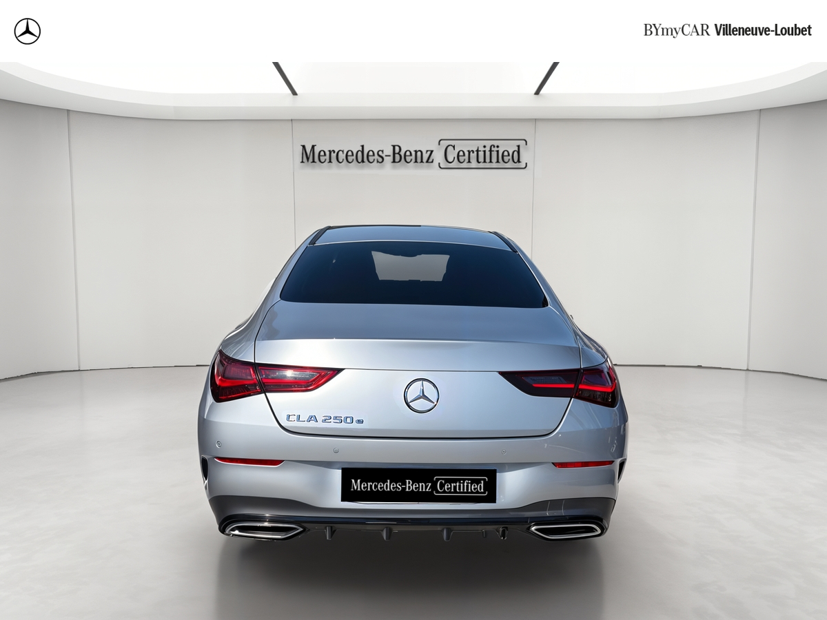 Mercedes CLA Coupé 250 e Hybrid EQ 8G-DCT — photo 4