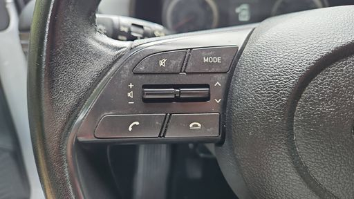 Hyundai i20 1.2 i 84 - Initia – 2023 – 71801 km – Essence – Boîte Manuelle — photo 20
