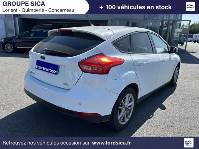 Ford Focus 1.0 ecoboost 125ch stop&amp;start titanium — photo 3