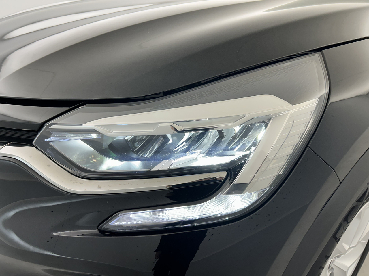 Renault Captur — photo 25