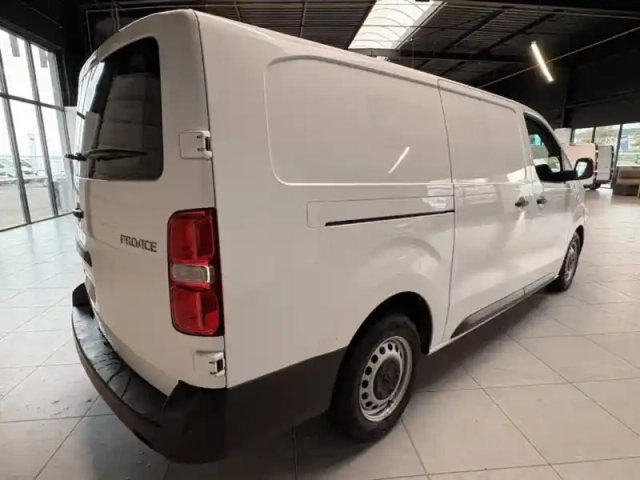 Toyota Proace medium 2.0 d-4d 140 business rc21 (16250?ht) — photo 5