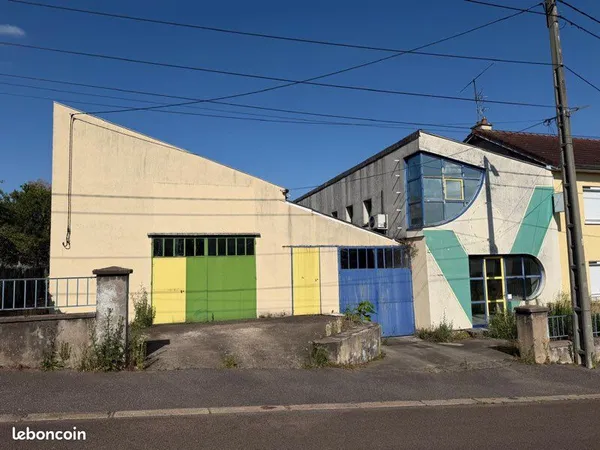 Local Hangar Loft Atelier