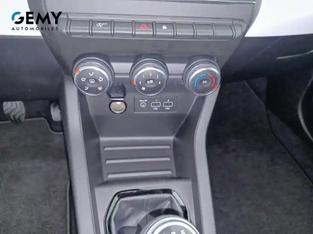 Renault Clio sce 65 — photo 14