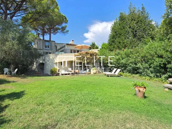 MAISON 5 PIÈCES DE 193 m² - MOUANS-SARTOUX CASTELLARAS