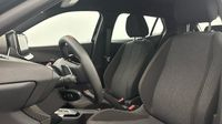 Peugeot 2008 1.2 Hybrid 145ch Style e-DCS6 — photo 12