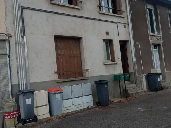 Appartement dans maison village