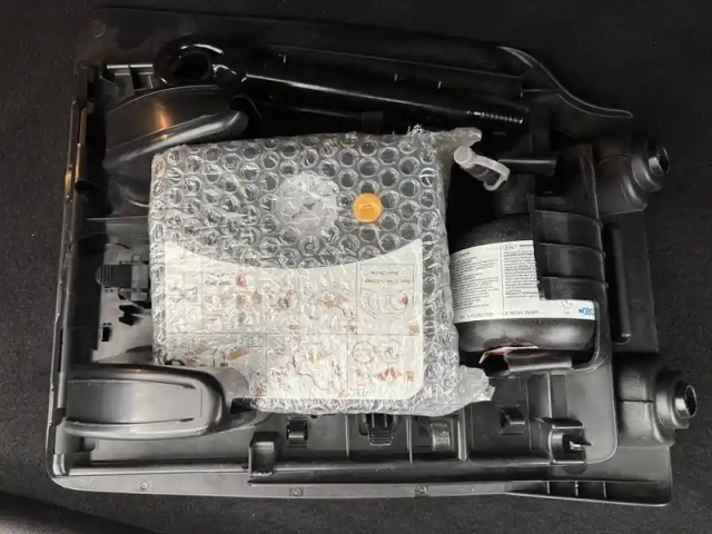 Renault Twingo iii sce 75 - 20 — photo 34