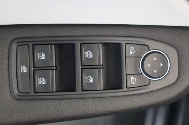 Renault Clio tce 90 - 21n — photo 32