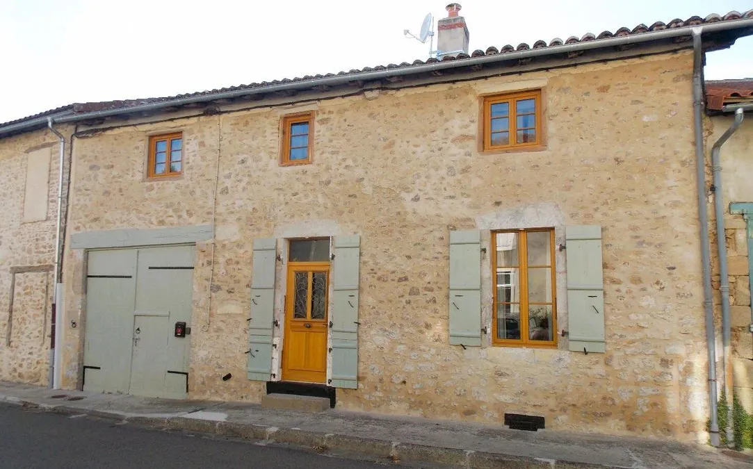 Photo 1