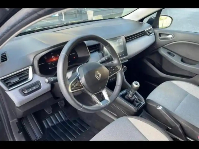 Renault Clio 1.5 blue dci 100ch evolution - 24 — photo 9
