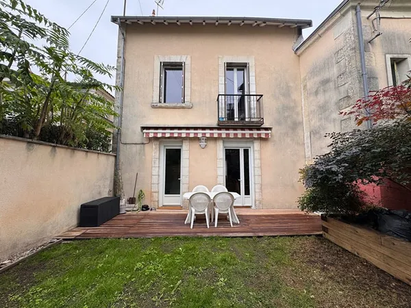 A vendre superbe Maison de ville type 5 avec jardin !