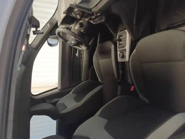Dacia Duster hybrid-g 150 4x4 — photo 12