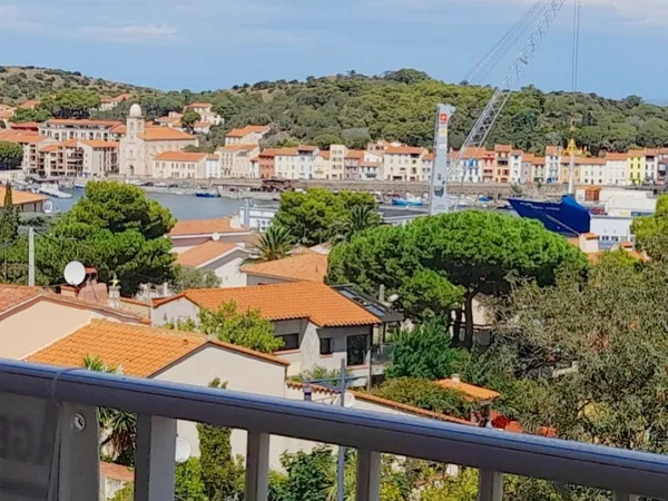 Magnifique T 2 Mezzanine de 67 m2 loi carrez , garage, parki