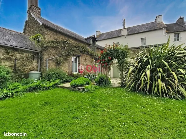 Maison 8 pièces 250 m²