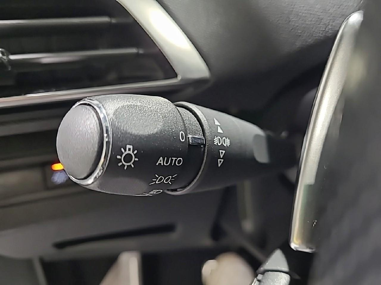 Peugeot 3008 hybrid4 300 e-eat8 gt — photo 25