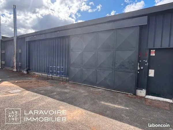 Local 280 m² SAINT ETIENNE