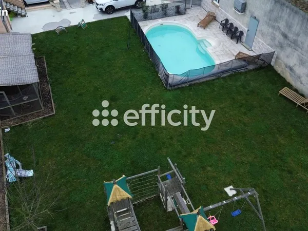 Longère 20 pièces 429 m²