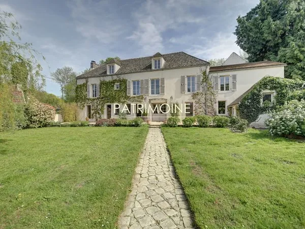 Maison 6 pièces 220 m²