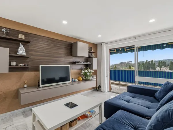 Appartement T2 de 59 m² avec balcon, vue mer, résidence standing à Cannes, rénové!