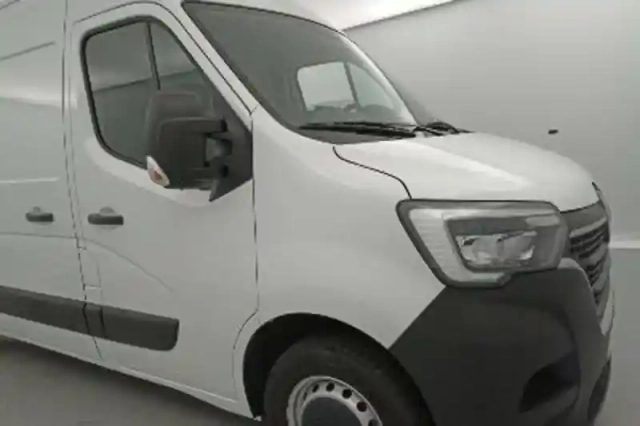 Renault Master fourgon fgn trac f3500 l2h2 blue dci 135 confort — photo 14