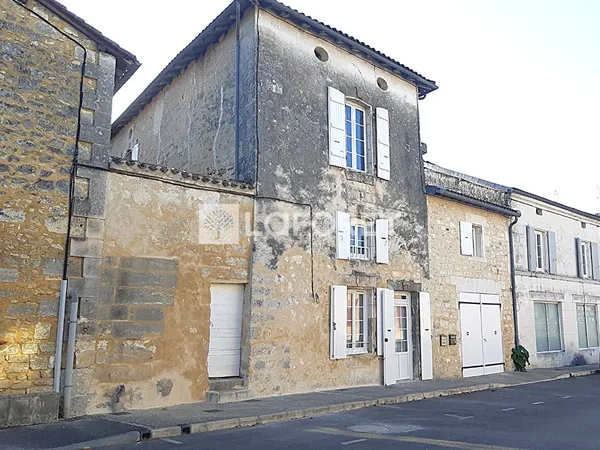 Maison 6 pièces 421 m²