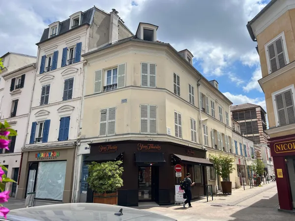 VEND Appartement 2/3 pièces dans le centre historique, Immeuble 1900.
