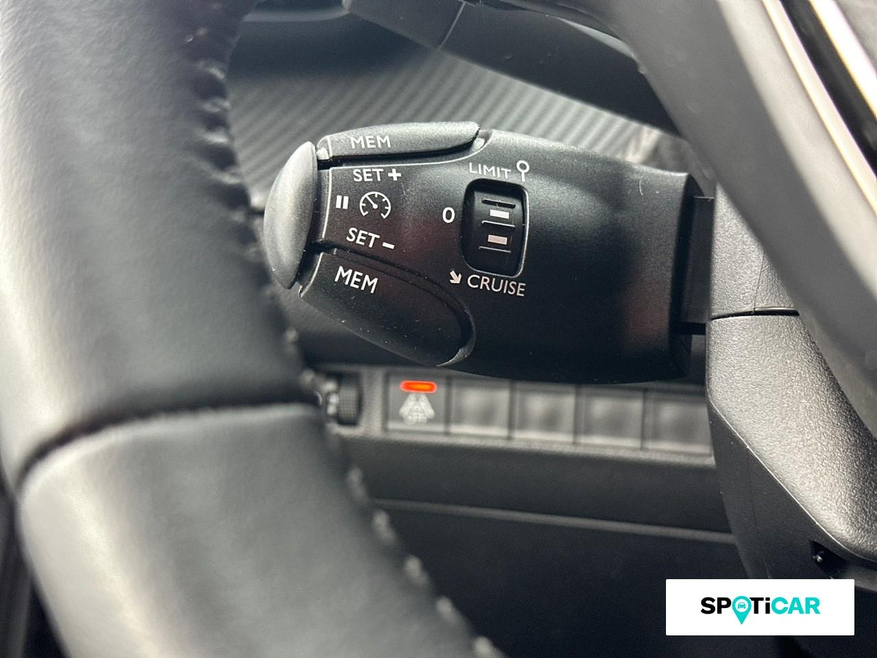 Peugeot 2008 1.2 puretech 130ch s&s style eat8 — photo 18