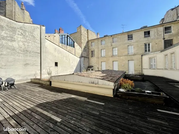 Immeuble 700 m²
