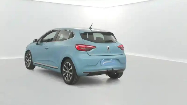 Renault Clio e-tech 140 - 21n — photo 12