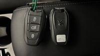 Peugeot 2008 1.2 PureTech 130ch S&S Allure Pack — photo 16