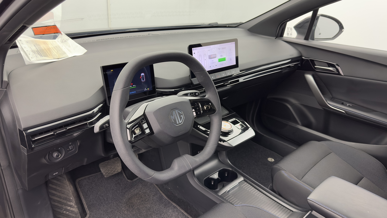 MG4 Electric 51kWh - 125 kW 2WD — photo 12
