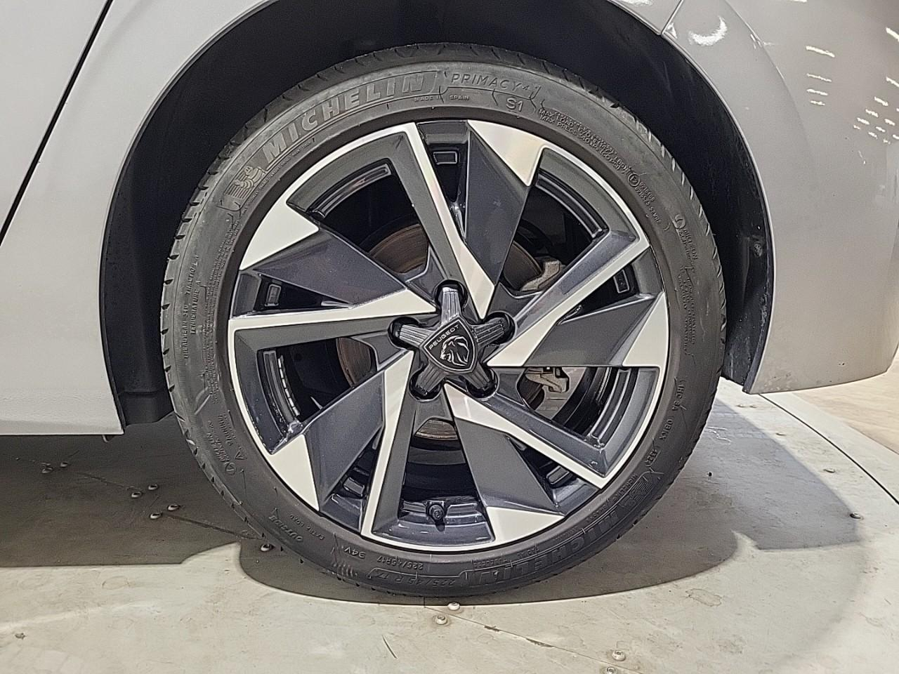 Peugeot 308 bluehdi 130ch s&s eat8 allure — photo 16
