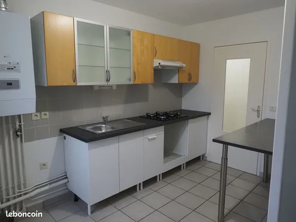 Particulier loue T3 avec garage