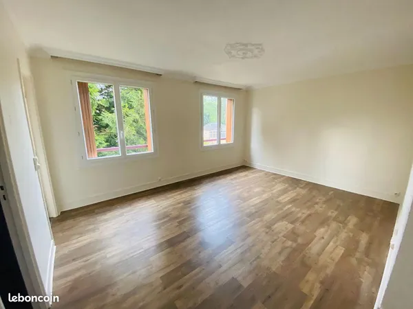 Studio 1 pièce 30 m²