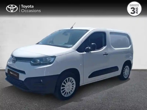 Toyota Proace city medium 100 d-4d dynamic mc23