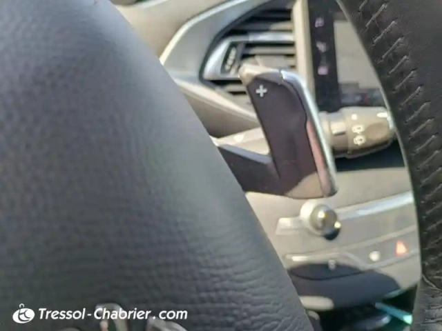 Peugeot 308 puretech 130ch s&amp;s eat8 allure pack — photo 18