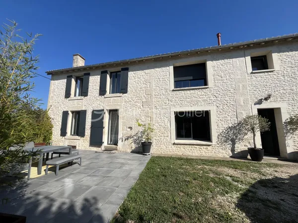 Maison 6 pièces 183 m²