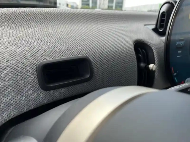 Mini Cooper 3 portes s 204ch favoured dkg7 — photo 10