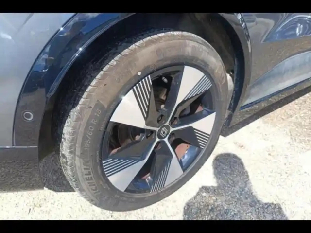 Renault Megane e-tech electric ev60 220ch equilibre super charge -b — photo 13