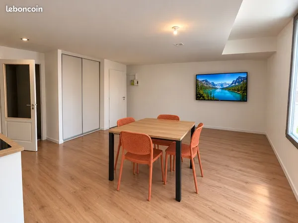 Appartement T2, refait à neuf, climatisé, en plein centre de Digne-les-Bains, disponible début novem