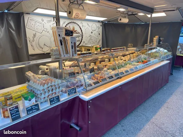 Activité vente de fromage sur les marchés