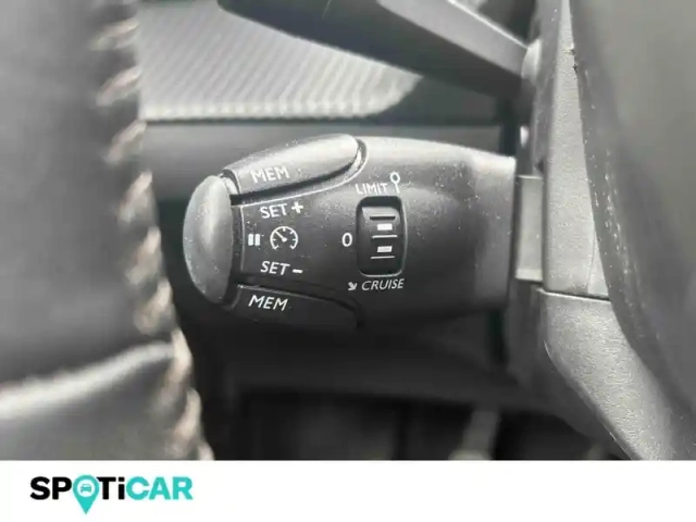 Peugeot 208 1.5 bluehdi 100ch s&amp;s allure — photo 30