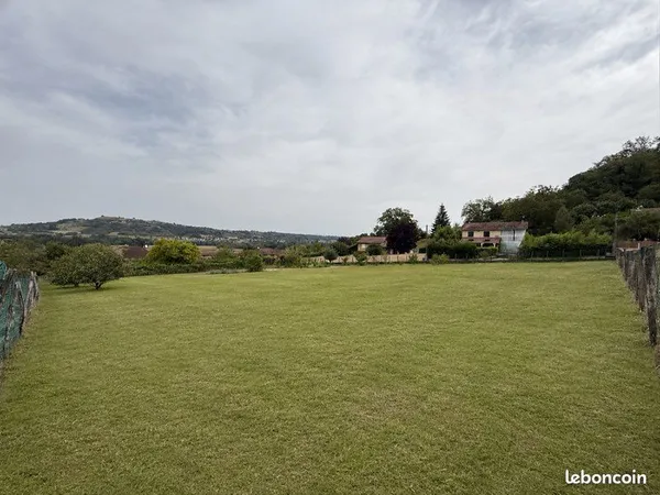 Terrains à bâtir 1 500 m² env. - Plein sud - Saint-Chef