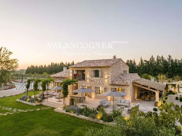 Propriété 7 pièces 280 m²