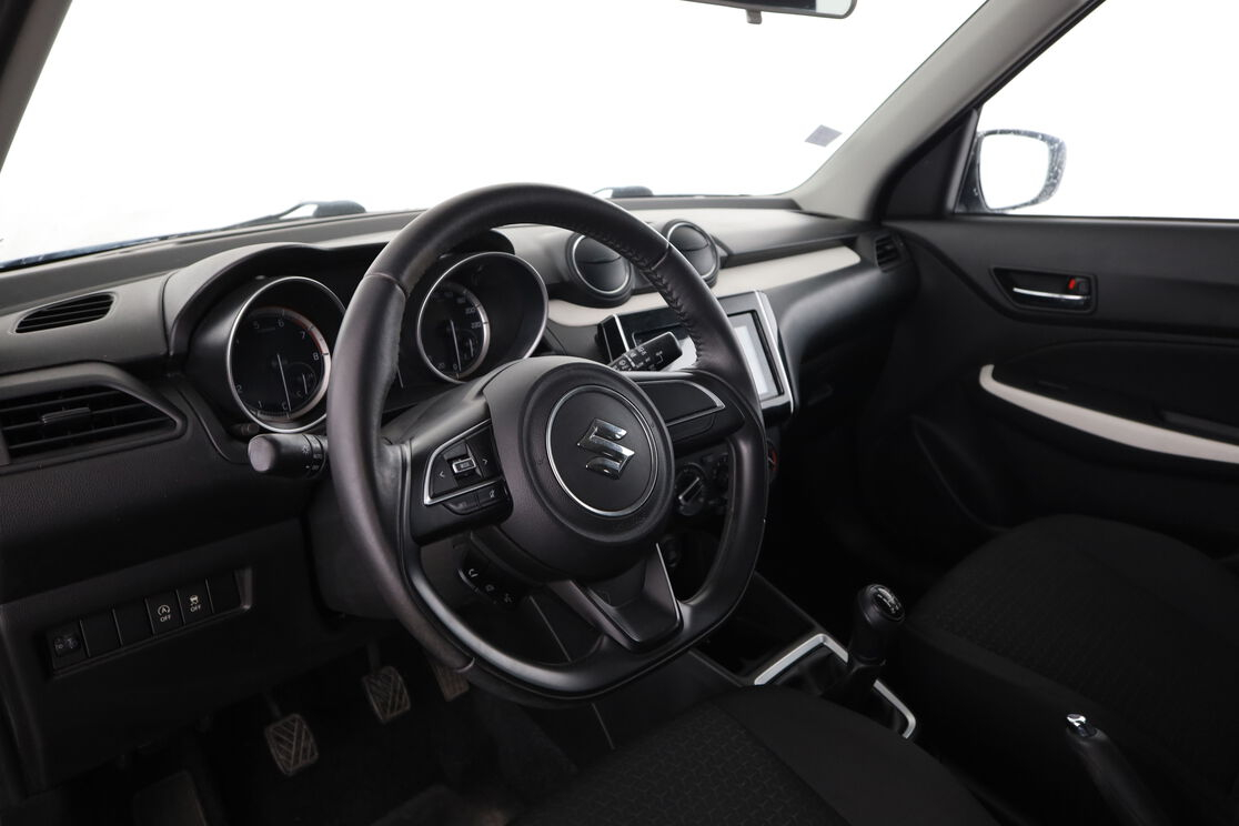 Suzuki Swift 1.2 DualJet Hybrid — photo 10