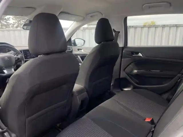 Peugeot 308 1.6 bluehdi 120ch s&amp;s style eat6 — photo 13