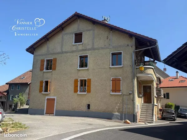 Maison 12 pièces 150 m²